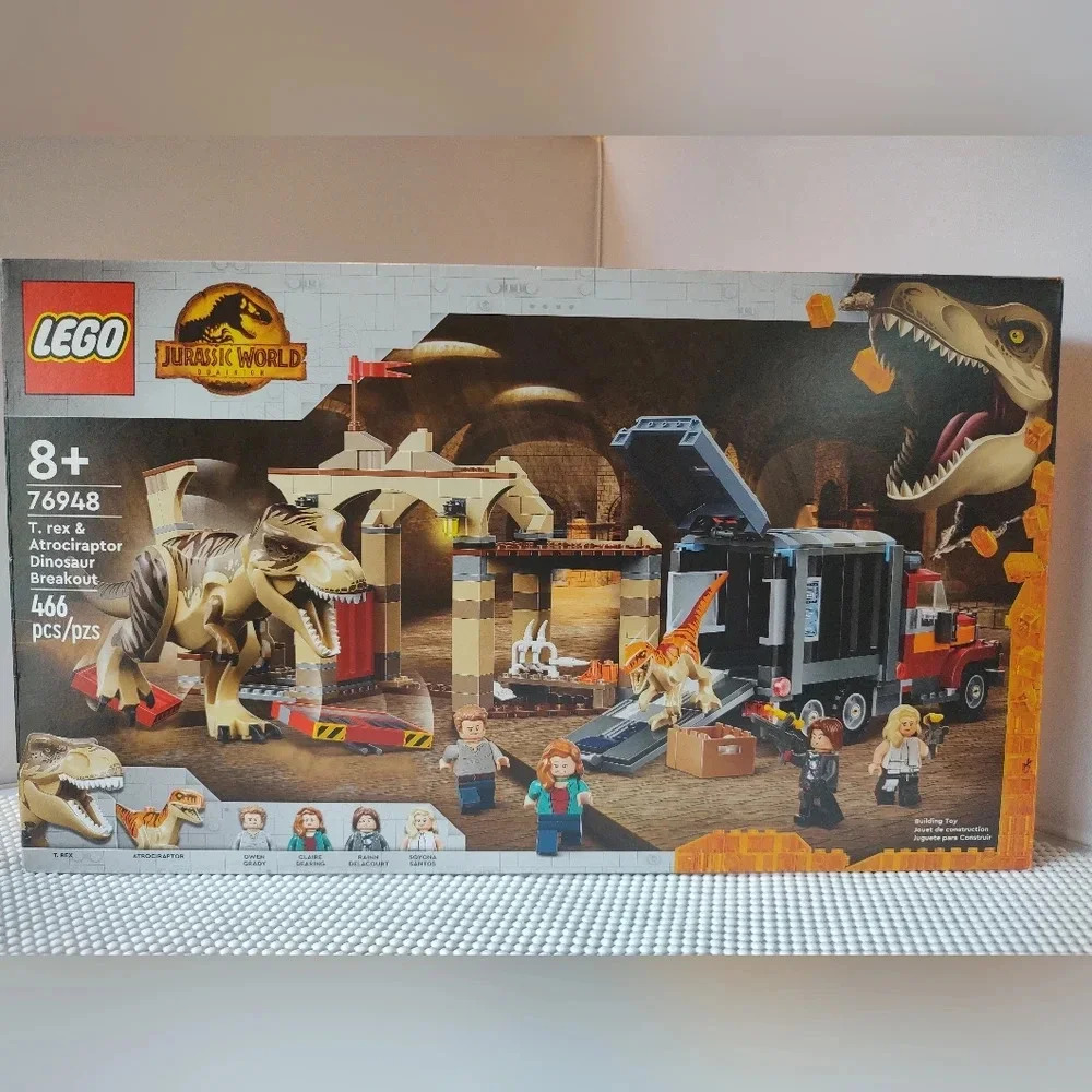 Lego Jurassic World 76948 T. Rex & Atrociraptor Dinosaur Breakout NWT Building